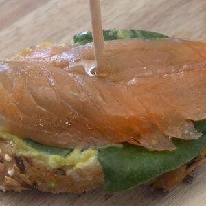 Montadito de salmón – Catering canapés y montaditos en Mataró | Bocaditos Marlene