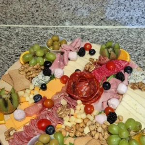 Tabla de queso y embutidos – Catering ceviches y tablas en Mataró | Bocaditos Marlene