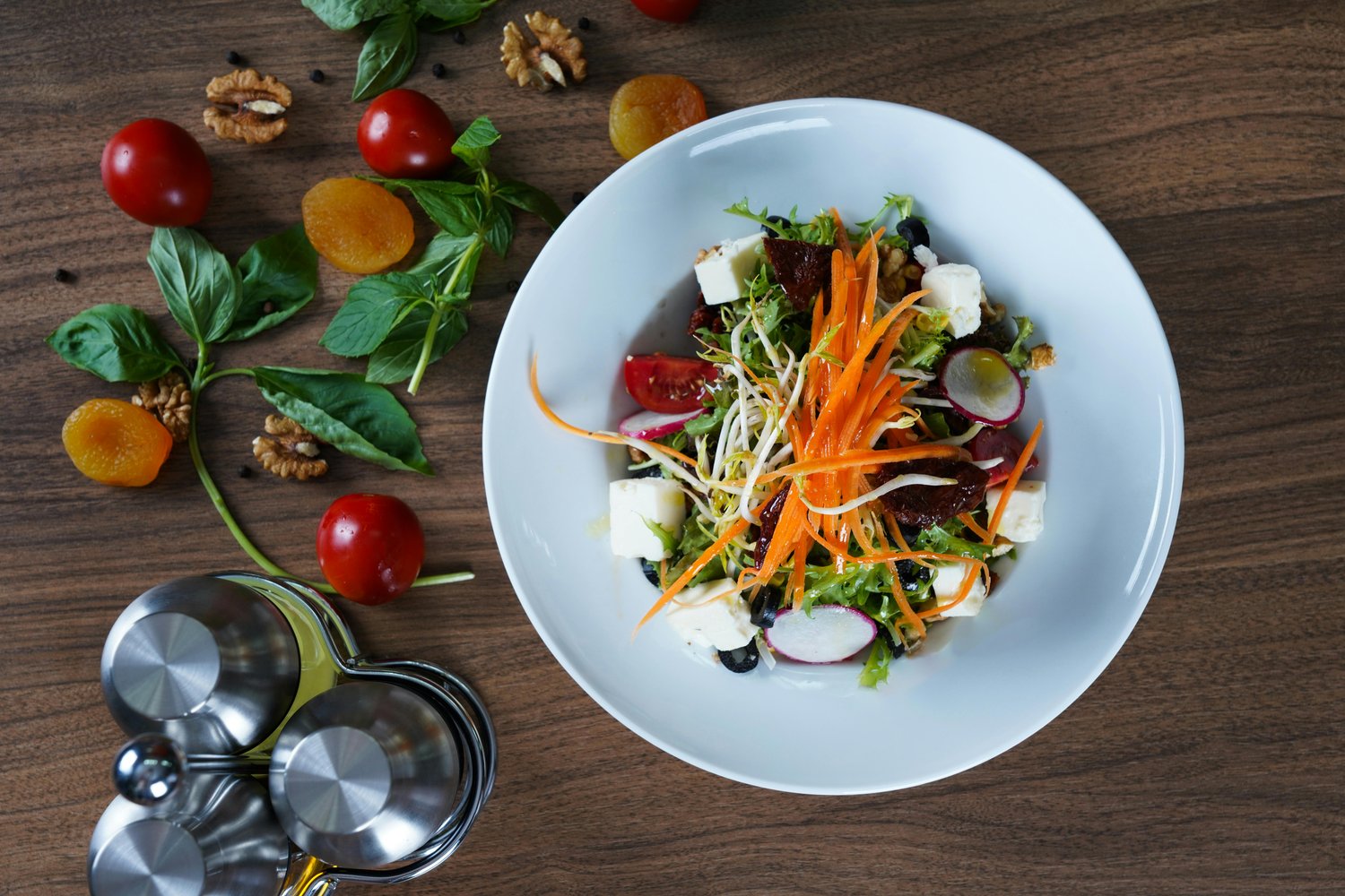 Ensalada de cabra caliente con miel y nueces catering Bocaditos Marlene Mataró