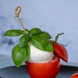 Ensalada caprese  catering Bocaditos Marlene Mataró