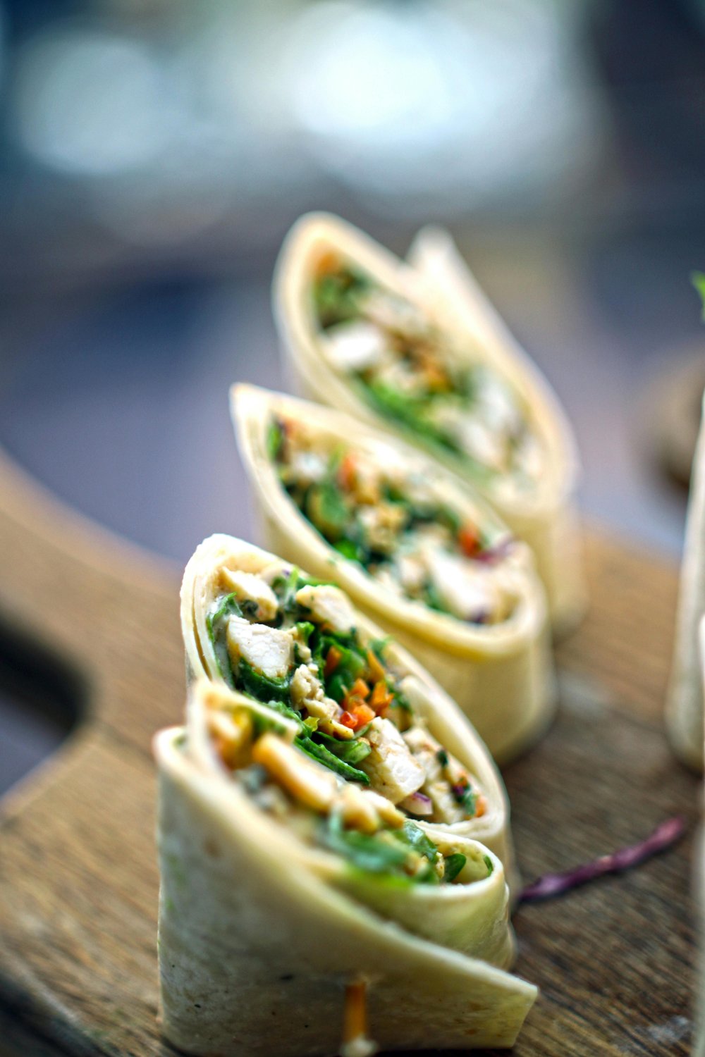 Wrap vegetal con hummus y verduras asadas catering Bocaditos Marlene Mataró